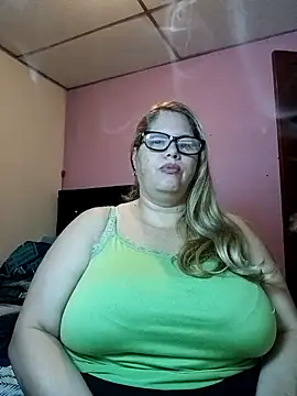 EllisW8 online show from April 14, 11:27 am