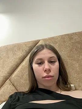 MilissaSee online show from March 17, 4:01 pm