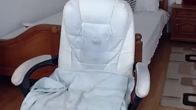 evamaria2024 online show from March 6, 2:08 pm