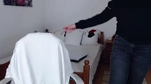 evamaria2024 online show from March 20, 8:42 am