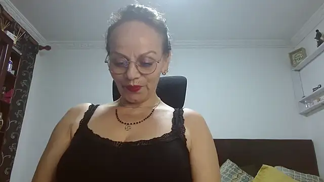 asleycavta online show from February 21, 10:33 pm