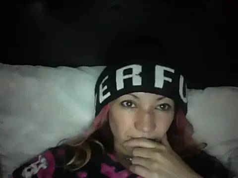 Snapshot of Paulita_x3 chatting on December 3, 10:28 am Paulita x3 online show from December 3, 10:28 am