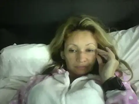 Snapshot of Paulita_x3 chatting on February 11, 11:37 am Paulita x3 online show from February 11, 11:37 am