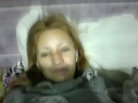 Snapshot of Paulita_x3 chatting on June 18, 10:19 am Paulita x3 online show from June 18, 10:19 am