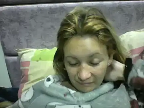 Snapshot of Paulita_x3 chatting on June 26, 9:46 am Paulita x3 online show from June 26, 9:46 am