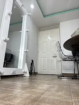 Snapshot of Lexa_queen chatting on December 19, 12:17 am Lexa queen online show from December 19, 12:17 am