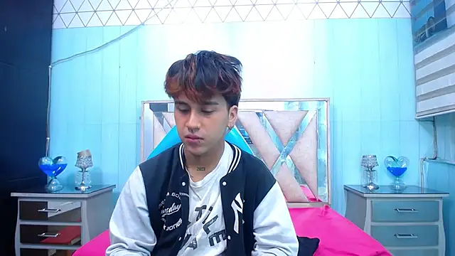 alex 477 online show from September 16, 11:44 am