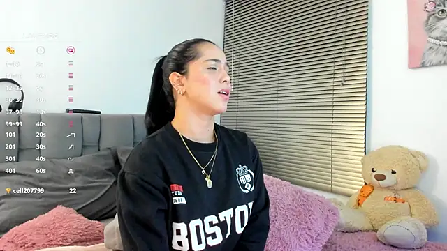 Gigi-bom online show from November 12, 12:11 am