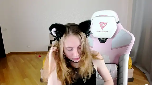 Cowell Adelina online show from September 21, 11:34 am