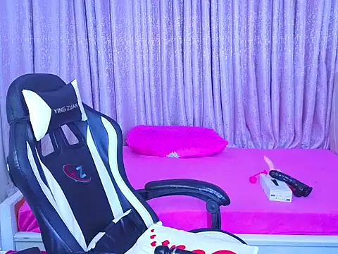 Pretty-shally online show from April 14, 12:16 am