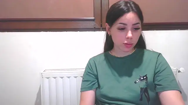 LovelyJulliette online show from March 29, 8:31 pm