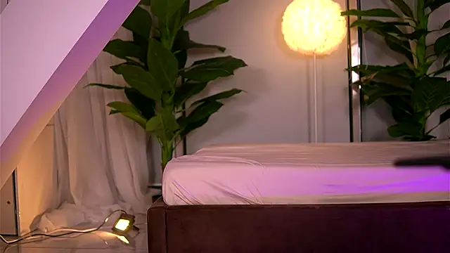 Snapshot of KaylaBray chatting on November 25, 4:56 am KaylaBray online show from November 25, 4:56 am