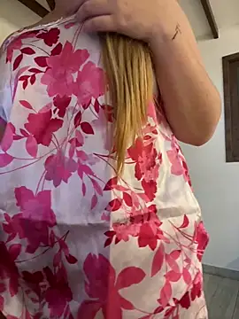 natashasweet online show from December 26, 3:42 pm