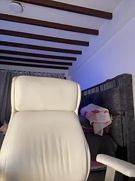 natashasweet online show from January 22, 1:53 am