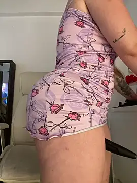 natashasweet online show from March 16, 2:00 pm