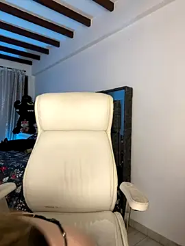 natashasweet online show from October 28, 3:54 am