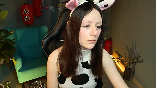 Snapshot of VeliraBraitberg chatting on December 20, 5:04 am VeliraBraitberg online show from December 20, 5:04 am