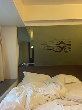 Snapshot of cokezero1668 chatting on February 17, 11:42 pm cokezero1668 online show from February 17, 11:42 pm