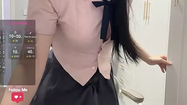 rose-u online show from March 21, 9:25 am