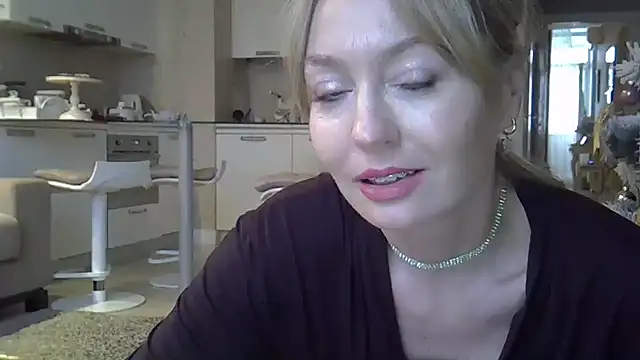 ZarinaSwift online show from January 11, 9:36 am