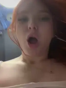 AmmyHot online show from February 1, 7:15 am