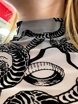 AmmyHot online show from March 19, 7:18 am