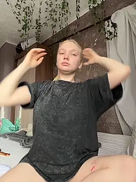 AmmyHot online show from March 13, 4:08 am