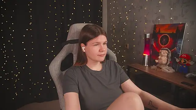 cuteamberlyyy online show from February 15, 7:51 am