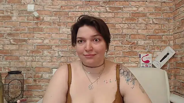 Amelia Kiss  online show from March 10, 12:59 am