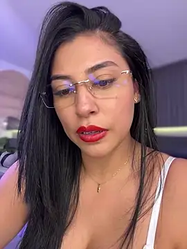 Snapshot of Sol_Miller chatting on December 10, 7:00 pm Sol Miller online show from December 10, 7:00 pm