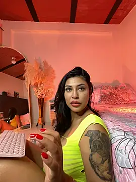 Snapshot of Sol_Miller chatting on February 13, 11:47 pm Sol Miller online show from February 13, 11:47 pm