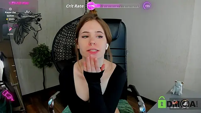 Caitlin Carey online show from May 29, 7:17 am