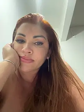 Bruninhaa34 online show from February 12, 10:37 pm