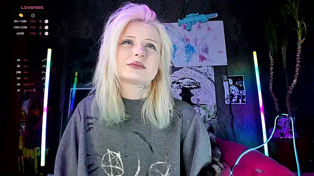 little grinch666 online show from February 22, 8:20 pm