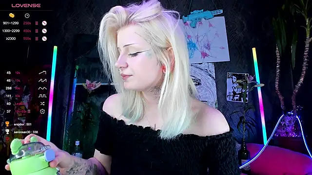 little grinch666 online show from March 3, 11:03 pm