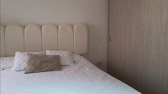 Snapshot of Celeste_Tailor_ chatting on July 10, 8:11 pm Celeste Tailor online show from July 10, 8:11 pm