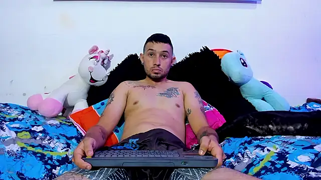 Bad Couple 1 online show from December 4, 10:57 am