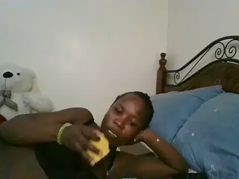 Snapshot of Sonnia_ chatting on February 9, 9:28 pm Sonnia online show from February 9, 9:28 pm