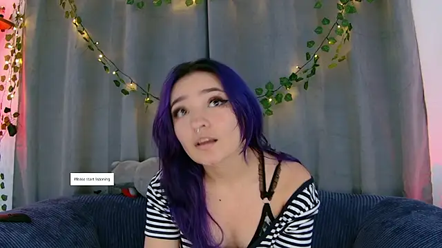 vayolett01 dakotta online show from January 17, 1:21 am