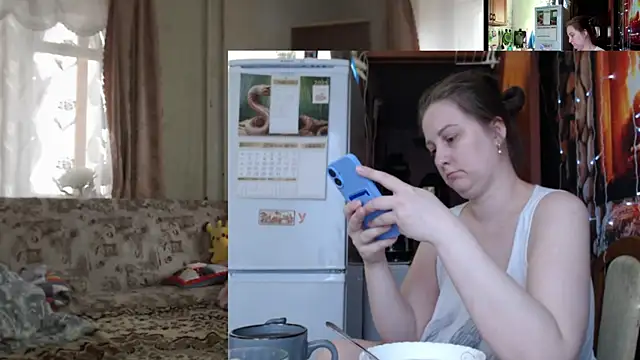 Sakura Green online show from October 31, 8:04 am