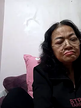 Snapshot of Hotestlove chatting on March 12, 10:48 am Hotestlove online show from March 12, 10:48 am