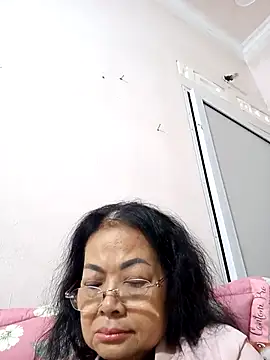 Hotestlove online show from December 5, 2:25 pm