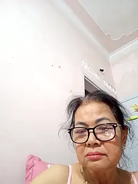 Hotestlove online show from April 3, 2:04 pm