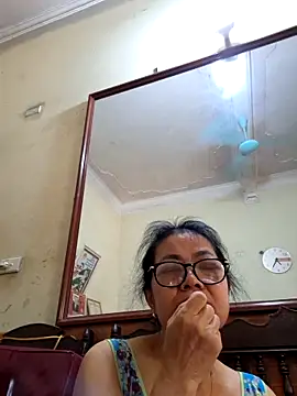 Hotestlove online show from April 13, 12:27 am