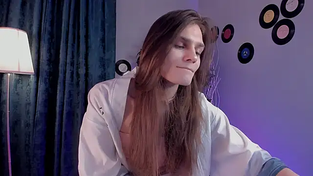 Snapshot of Will_Will_ chatting on February 28, 9:27 pm Will Will online show from February 28, 9:27 pm