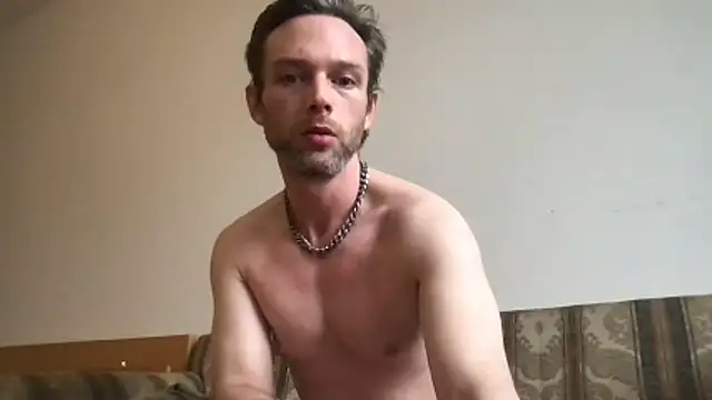 Snapshot of domdux chatting on February 23, 1:30 pm domdux online show from February 23, 1:30 pm