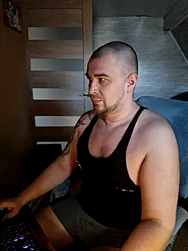 Foxyshaved online show from March 12, 5:57 am