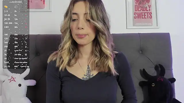 Snapshot of IsadoraGalle_ chatting on February 23, 1:19 pm IsadoraGalle online show from February 23, 1:19 pm