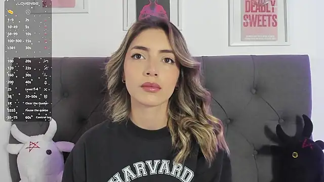 Snapshot of IsadoraGalle_ chatting on February 25, 2:05 pm IsadoraGalle online show from February 25, 2:05 pm