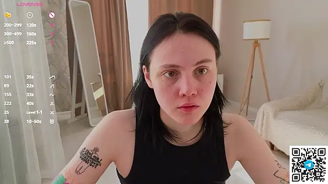 MaryCoopeer online show from March 31, 5:08 am